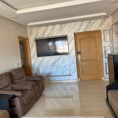 Magnifique Appart F3, Renove, Tres Bien Desservie Casablanca Eksteriør bilde
