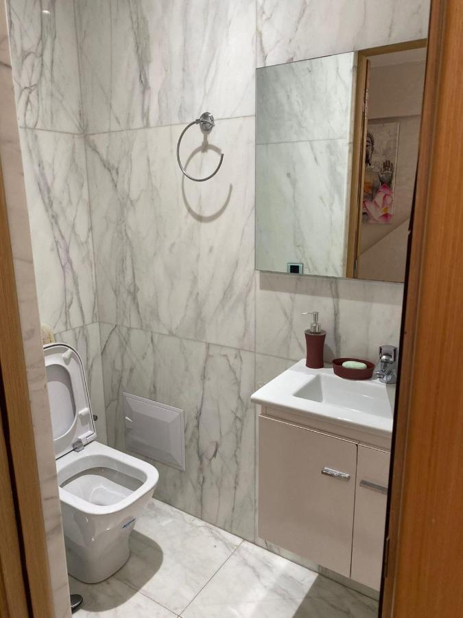 Magnifique Appart F3, Renove, Tres Bien Desservie Casablanca Eksteriør bilde